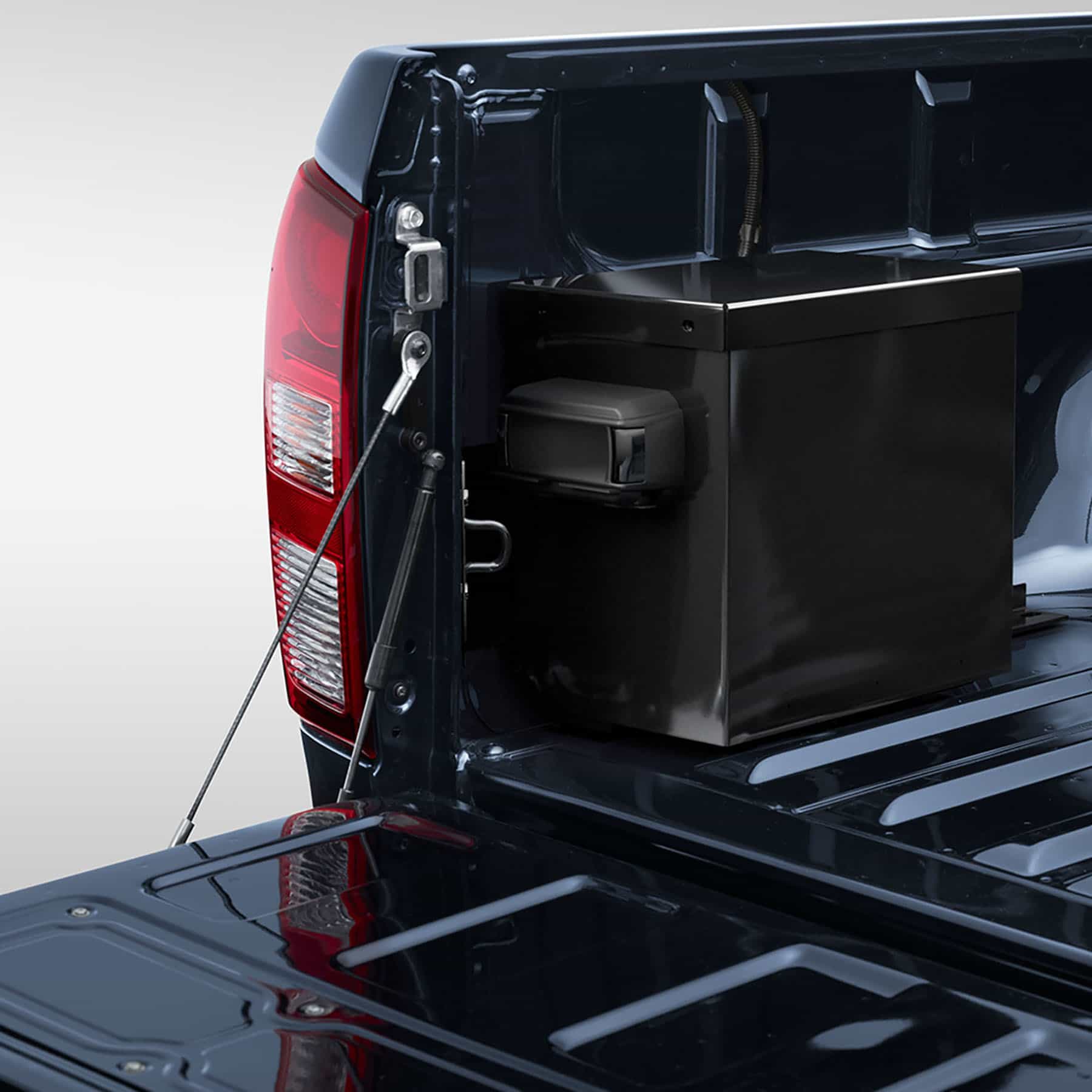 Genuine mazda bt50 shop dual battery system