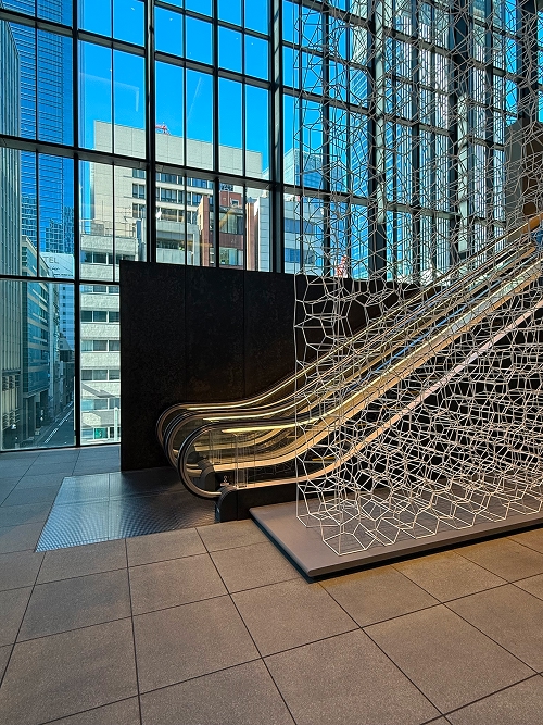 Artizon17a_escalator_2114 1.jpg