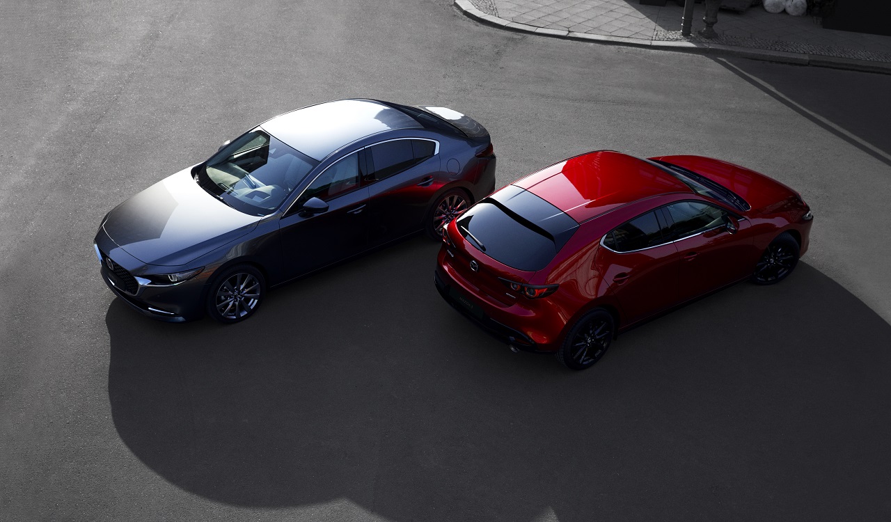 2023_Mazda3_IPM4_GER_LHD_BRD_C28_HB_SDN_EXT.jpg