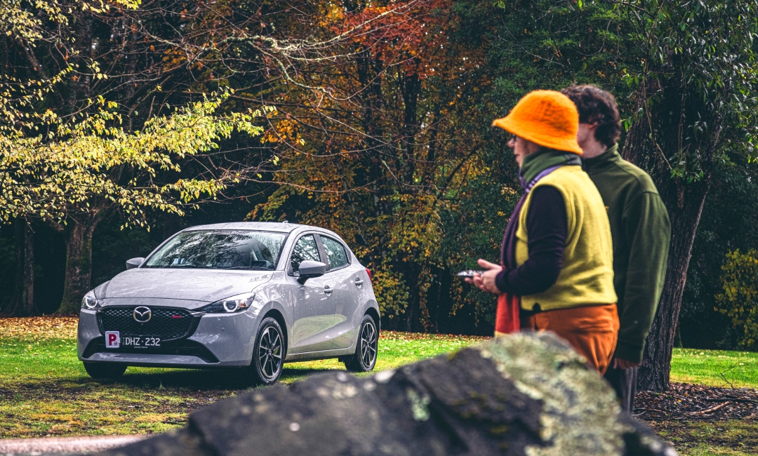 Mazda2 Autumn Image article 1080x650 (01).jpg