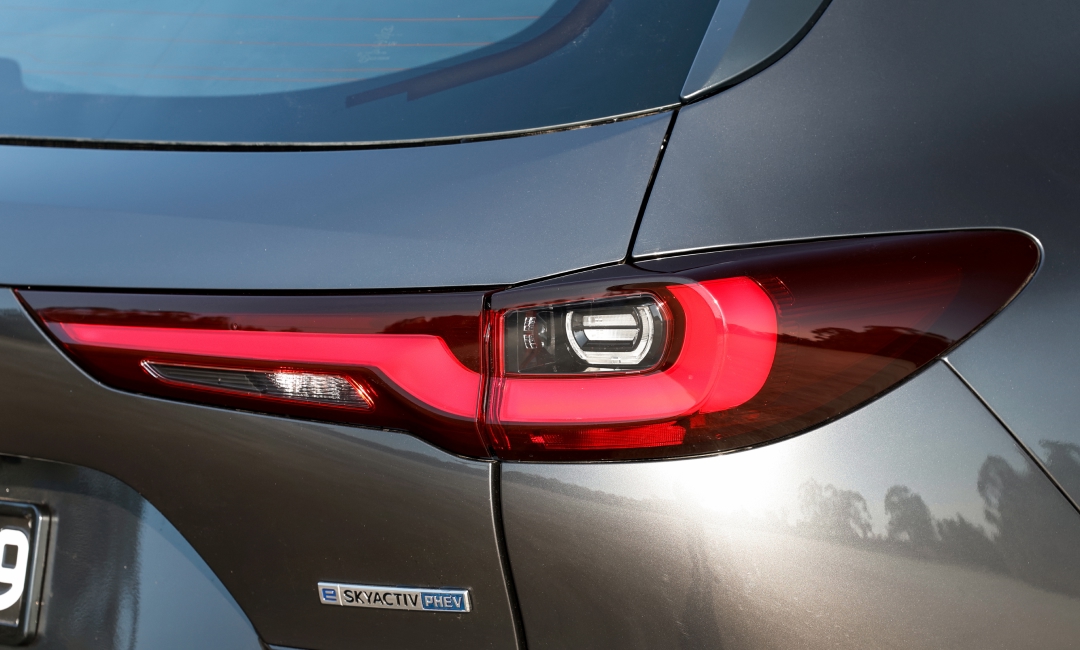 CX-60 PHEV Image article 1080x650 (5).jpg