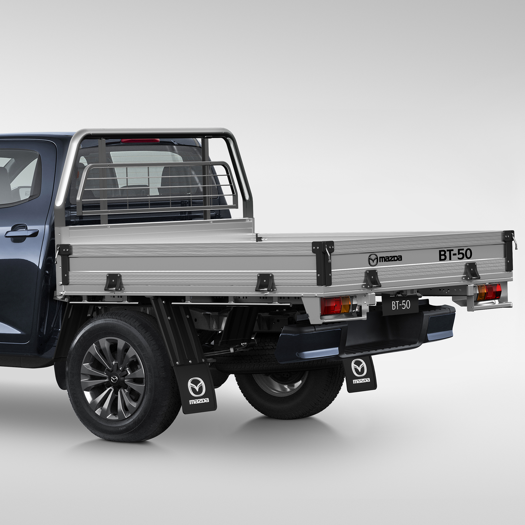 Standard Heavy Duty Tray - Dual Cab - Flat Pack