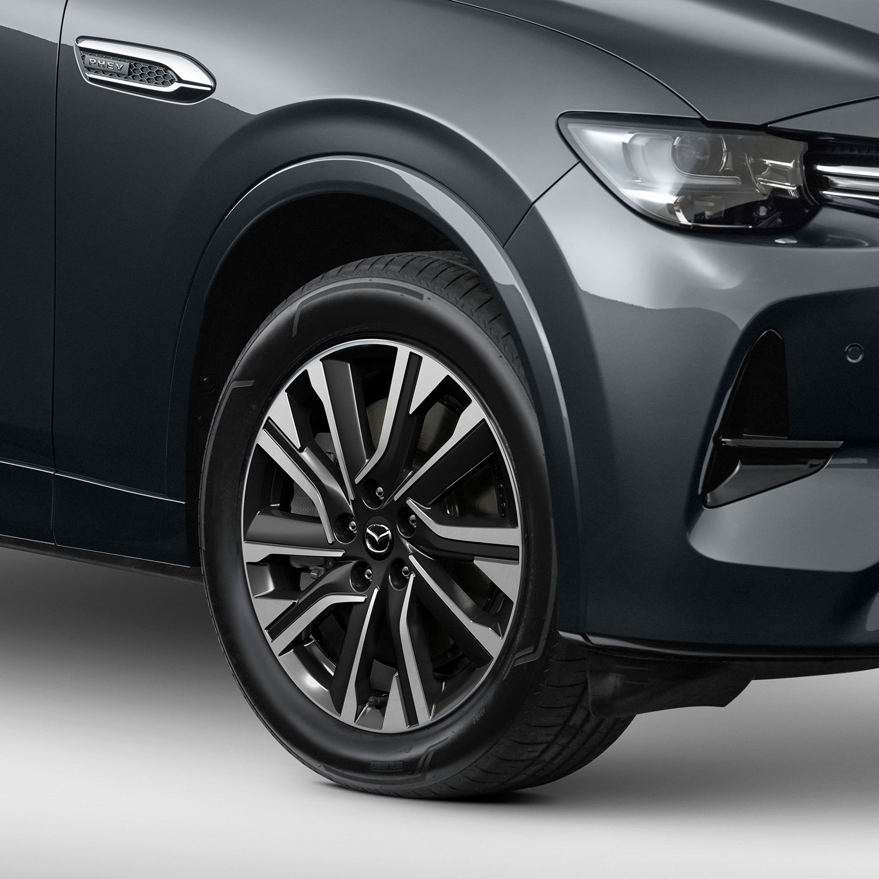 18 inch Machined Alloy Wheel