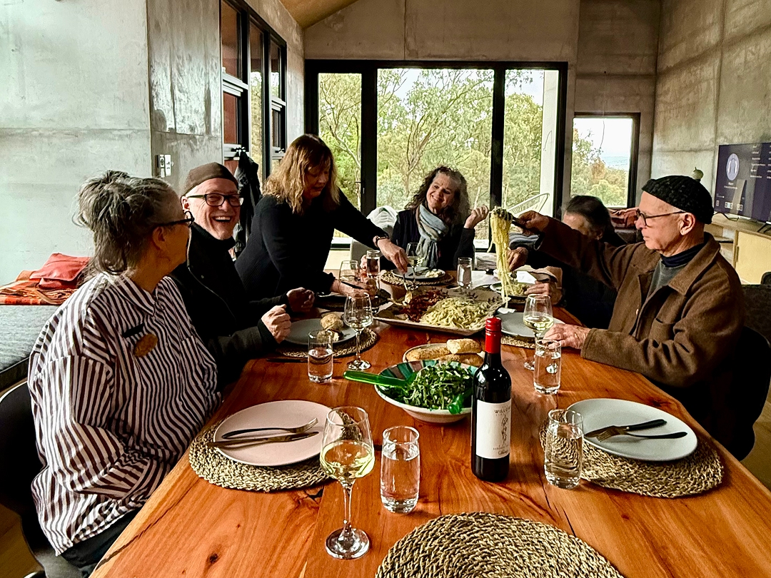 Lunch with the artists (L-R) Genevieve Carroll, Steven Cavanagh, Rosemary Valadon, Kim Deacon, Lino Alvarez and Bill Moseley, at the home of Genevieve & Bill