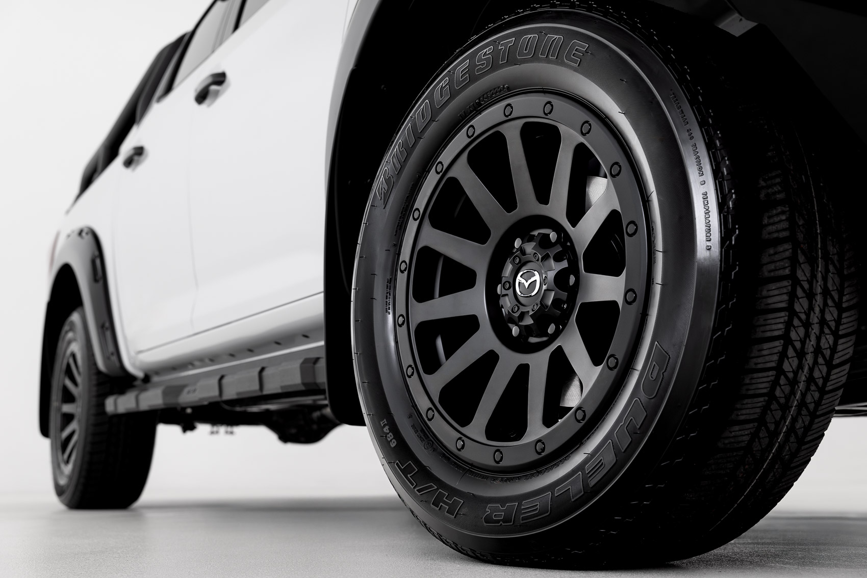 18 inch Black Alloy Wheels BT-50 SP